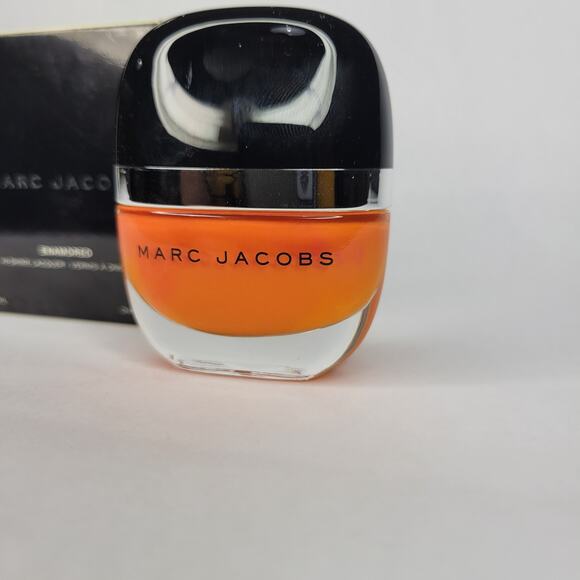 Marc Jacobs Enamored Lacquer Nail Colour "Snap!" 114 Orange Nail Polish - Picture 5 of 7
